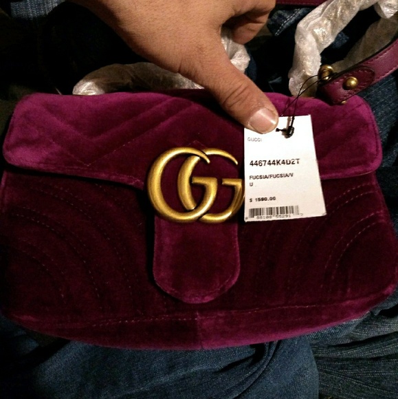 Gucci Handbags - Gucci shoulder bag Gucci Handbags - Gucci shoulder bag